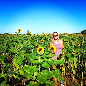 Meet your Posher, Shay